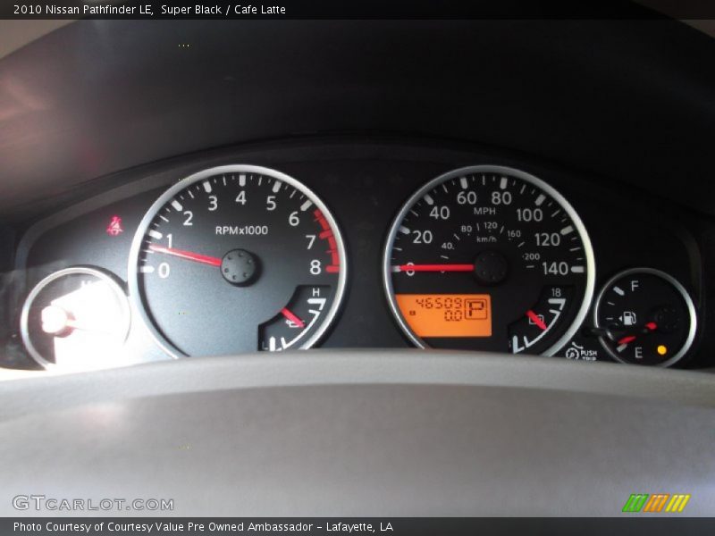 Super Black / Cafe Latte 2010 Nissan Pathfinder LE