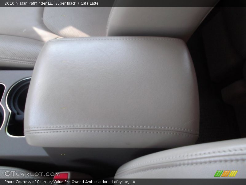 Super Black / Cafe Latte 2010 Nissan Pathfinder LE