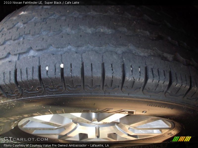Super Black / Cafe Latte 2010 Nissan Pathfinder LE