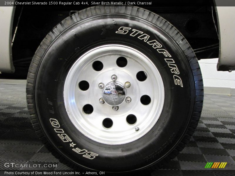 Silver Birch Metallic / Dark Charcoal 2004 Chevrolet Silverado 1500 Regular Cab 4x4