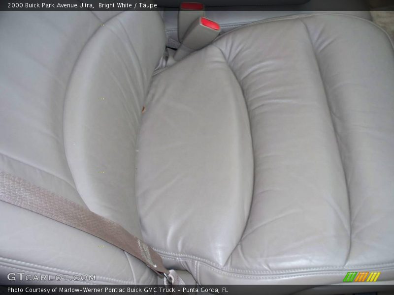 Bright White / Taupe 2000 Buick Park Avenue Ultra