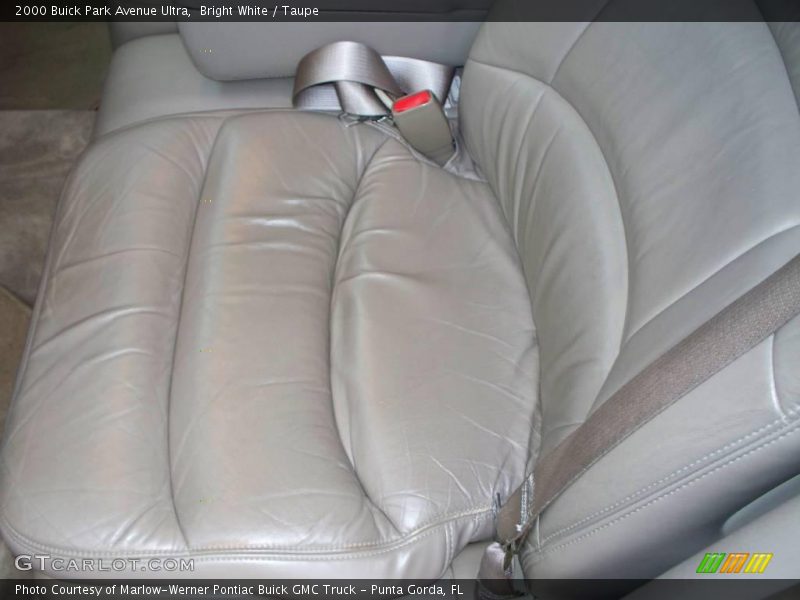 Bright White / Taupe 2000 Buick Park Avenue Ultra