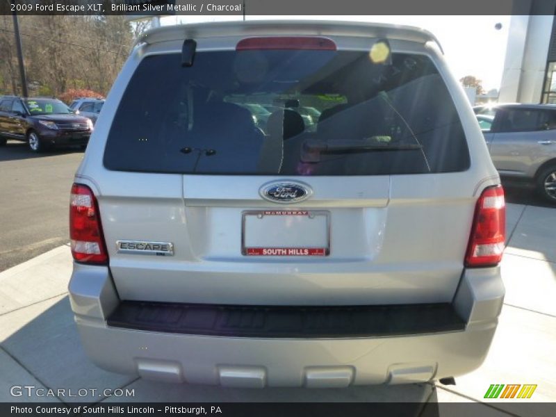 Brilliant Silver Metallic / Charcoal 2009 Ford Escape XLT