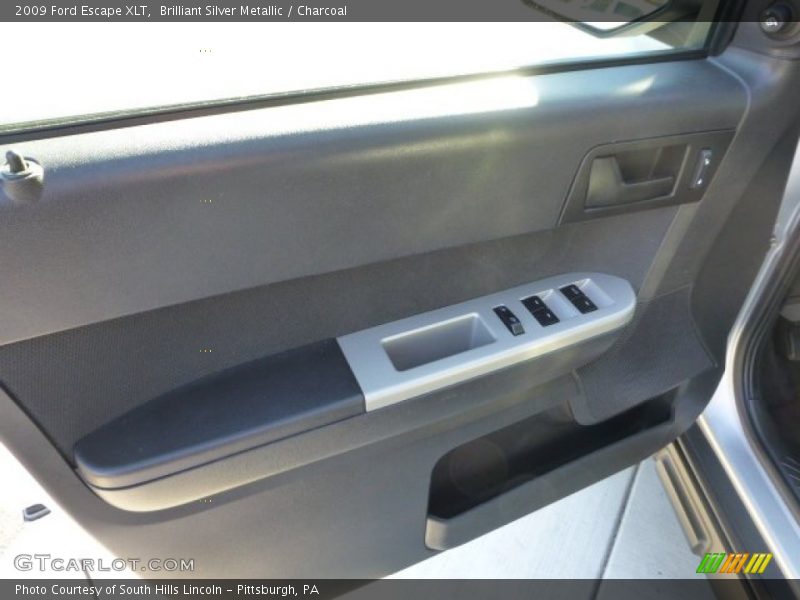 Brilliant Silver Metallic / Charcoal 2009 Ford Escape XLT