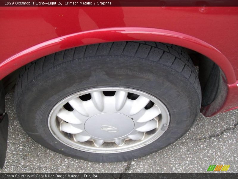 Crimson Metallic / Graphite 1999 Oldsmobile Eighty-Eight LS