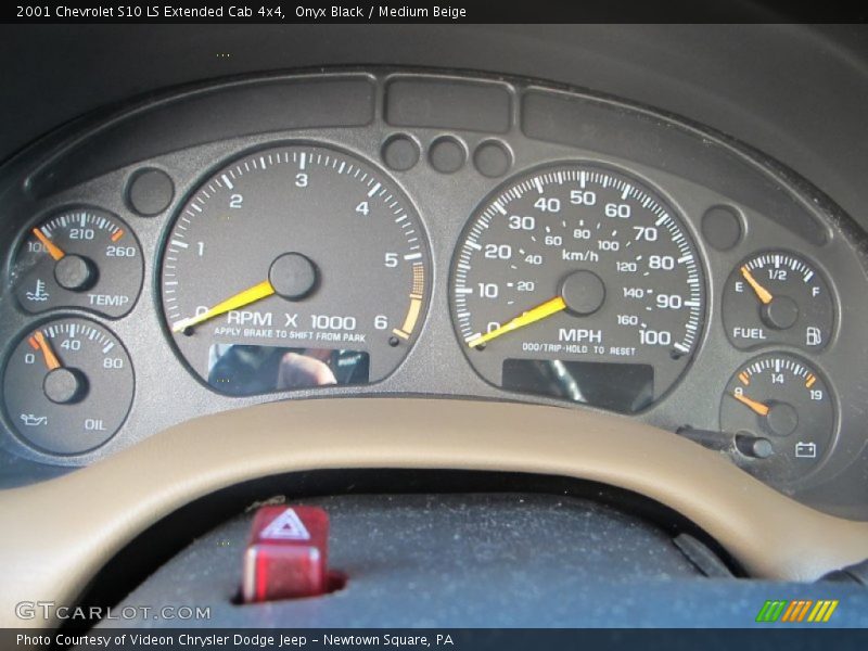 Onyx Black / Medium Beige 2001 Chevrolet S10 LS Extended Cab 4x4