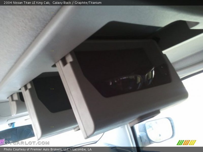 Galaxy Black / Graphite/Titanium 2004 Nissan Titan LE King Cab