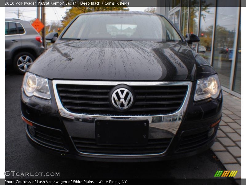 Deep Black / Cornsilk Beige 2010 Volkswagen Passat Komfort Sedan
