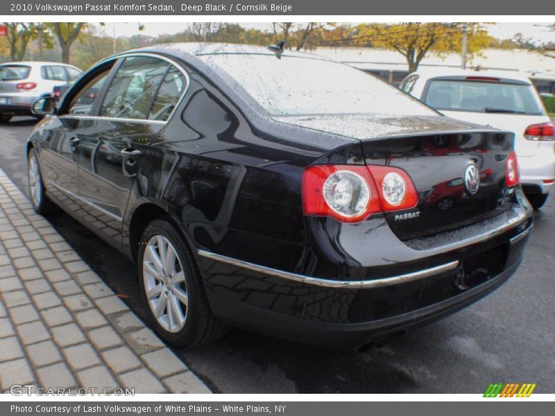 Deep Black / Cornsilk Beige 2010 Volkswagen Passat Komfort Sedan