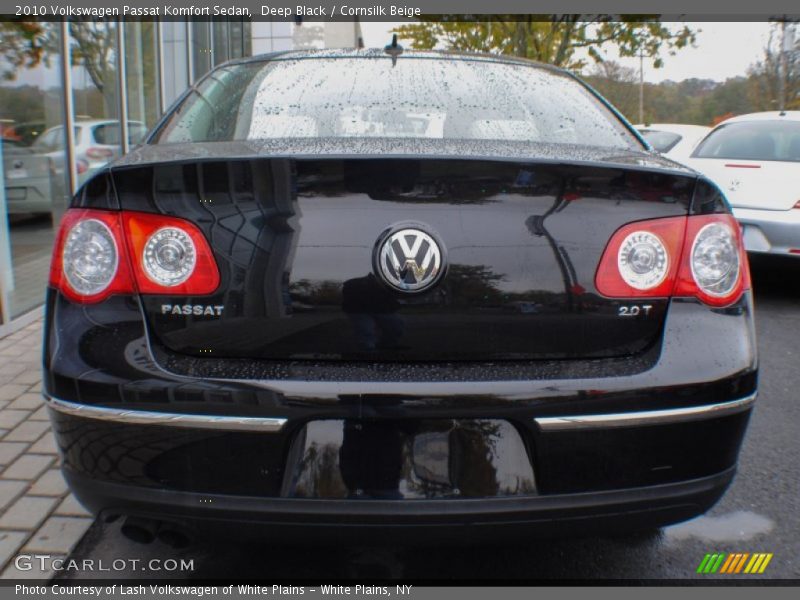 Deep Black / Cornsilk Beige 2010 Volkswagen Passat Komfort Sedan