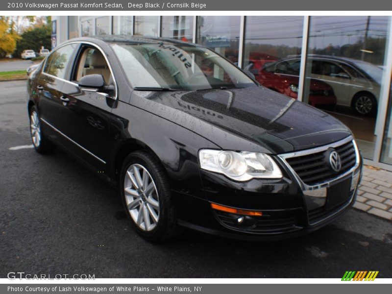 Deep Black / Cornsilk Beige 2010 Volkswagen Passat Komfort Sedan