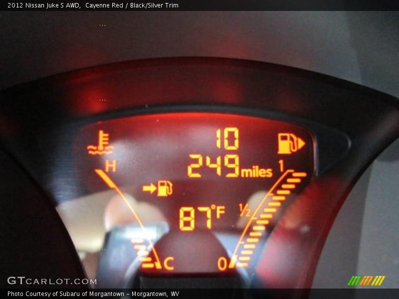 Cayenne Red / Black/Silver Trim 2012 Nissan Juke S AWD