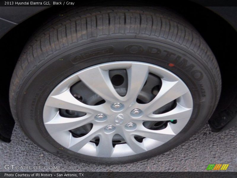 Black / Gray 2013 Hyundai Elantra GLS