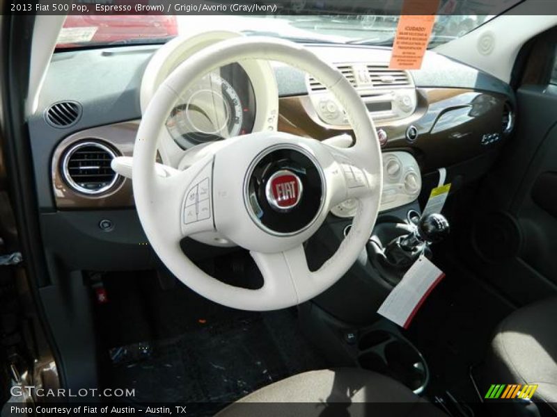 Espresso (Brown) / Grigio/Avorio (Gray/Ivory) 2013 Fiat 500 Pop