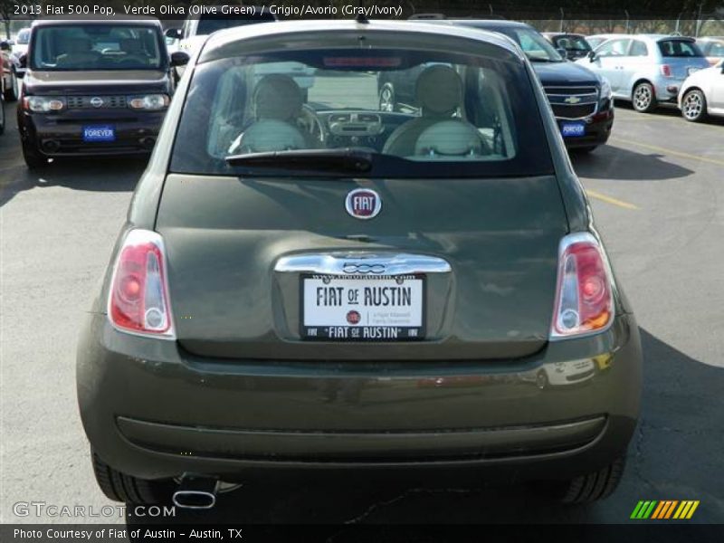 Verde Oliva (Olive Green) / Grigio/Avorio (Gray/Ivory) 2013 Fiat 500 Pop