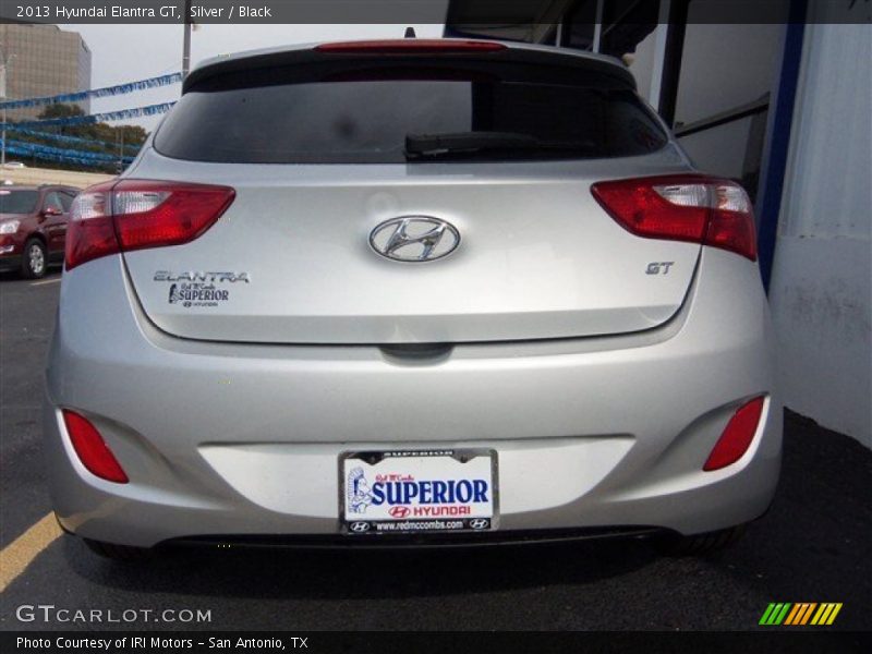 Silver / Black 2013 Hyundai Elantra GT