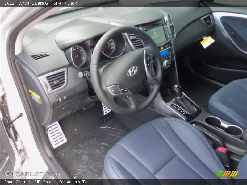 Silver / Black 2013 Hyundai Elantra GT