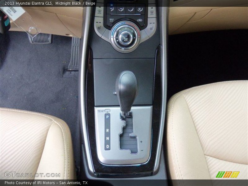 Midnight Black / Beige 2013 Hyundai Elantra GLS