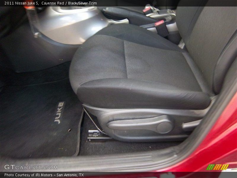 Cayenne Red / Black/Silver Trim 2011 Nissan Juke S
