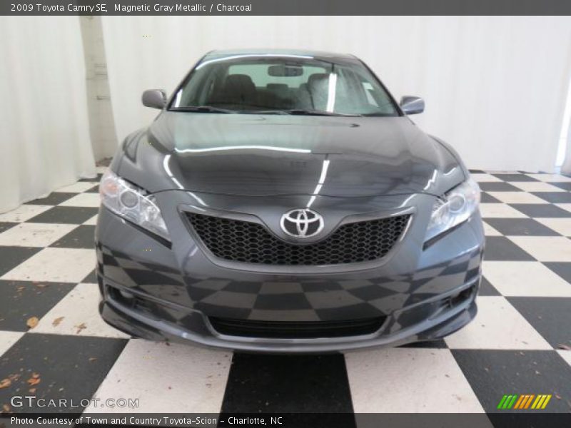 Magnetic Gray Metallic / Charcoal 2009 Toyota Camry SE