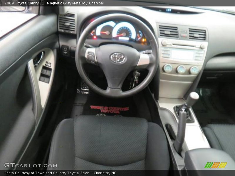 Magnetic Gray Metallic / Charcoal 2009 Toyota Camry SE