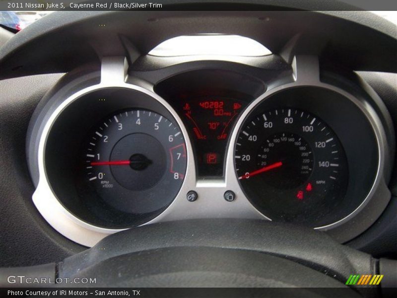 Cayenne Red / Black/Silver Trim 2011 Nissan Juke S
