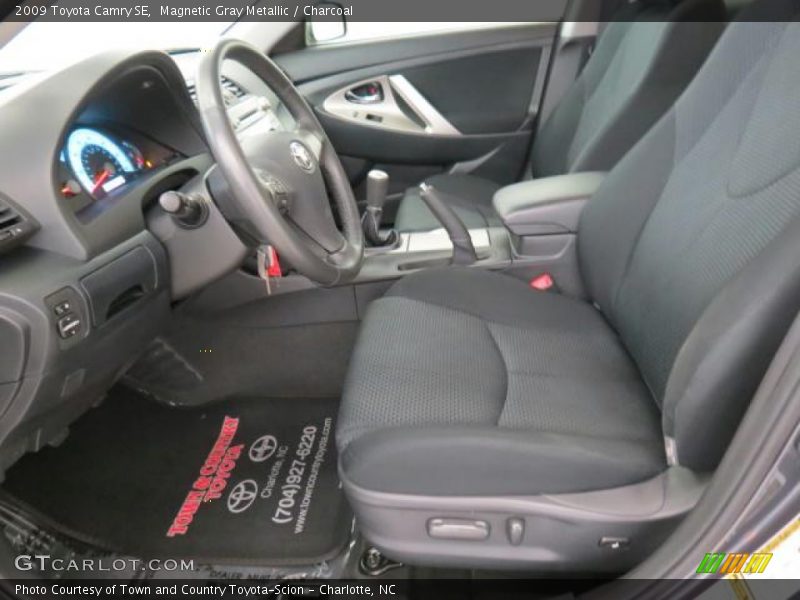 Magnetic Gray Metallic / Charcoal 2009 Toyota Camry SE