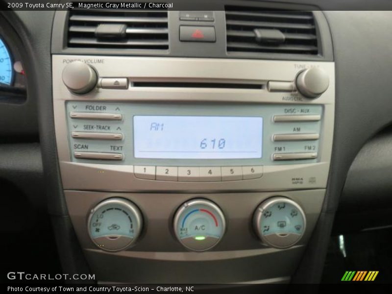 Magnetic Gray Metallic / Charcoal 2009 Toyota Camry SE