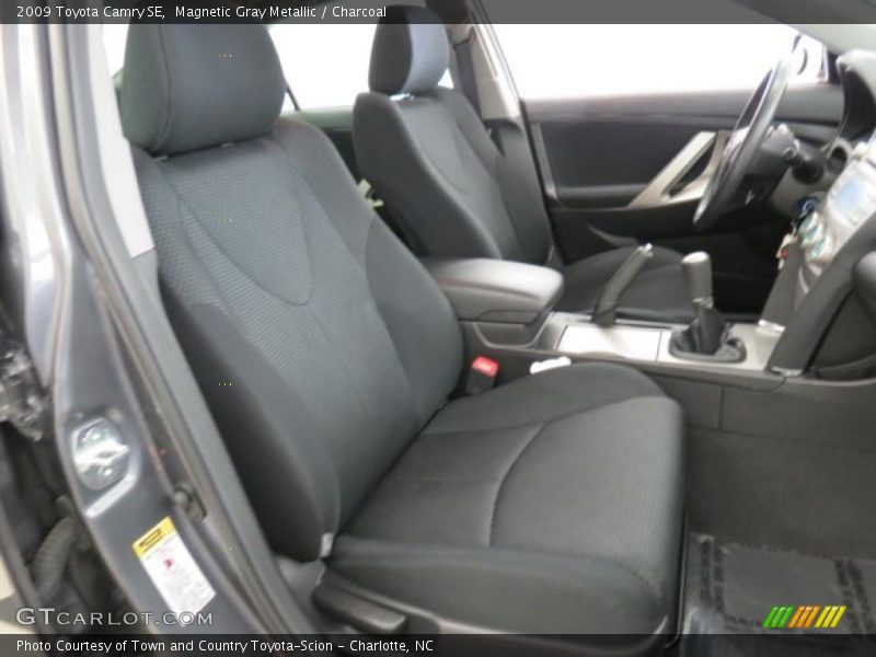 Magnetic Gray Metallic / Charcoal 2009 Toyota Camry SE