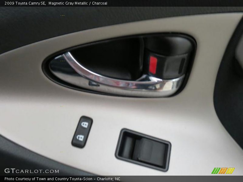 Magnetic Gray Metallic / Charcoal 2009 Toyota Camry SE
