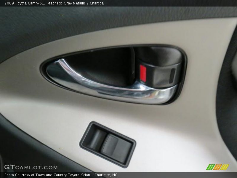 Magnetic Gray Metallic / Charcoal 2009 Toyota Camry SE