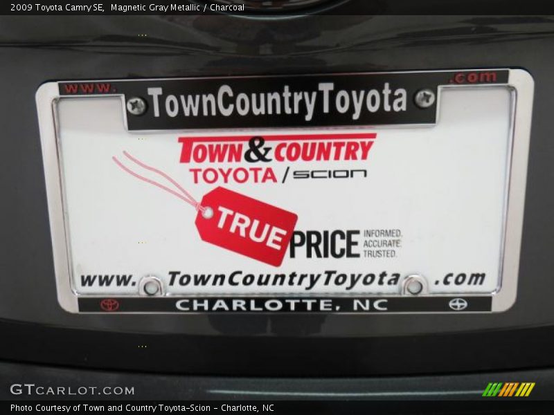 Magnetic Gray Metallic / Charcoal 2009 Toyota Camry SE
