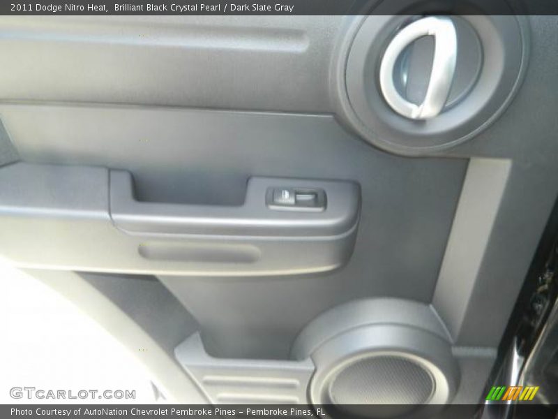 Brilliant Black Crystal Pearl / Dark Slate Gray 2011 Dodge Nitro Heat