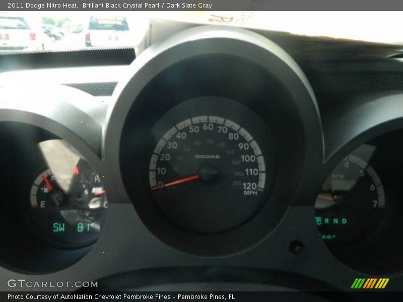 Brilliant Black Crystal Pearl / Dark Slate Gray 2011 Dodge Nitro Heat