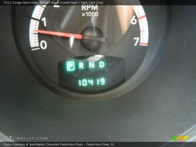 Brilliant Black Crystal Pearl / Dark Slate Gray 2011 Dodge Nitro Heat