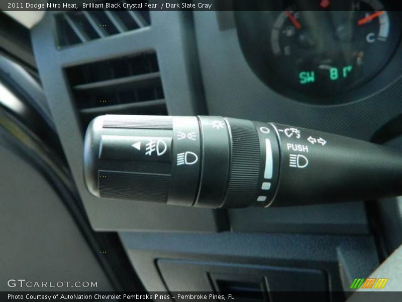 Brilliant Black Crystal Pearl / Dark Slate Gray 2011 Dodge Nitro Heat