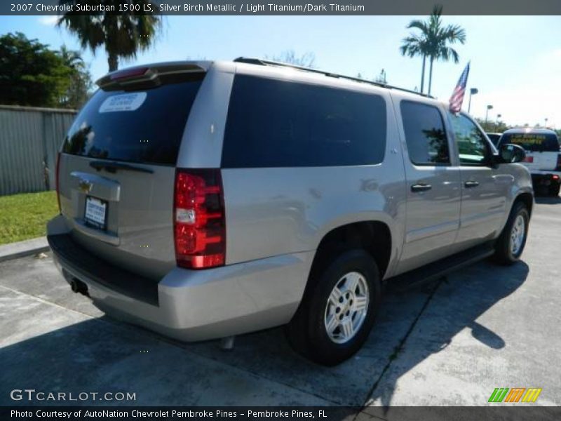 Silver Birch Metallic / Light Titanium/Dark Titanium 2007 Chevrolet Suburban 1500 LS