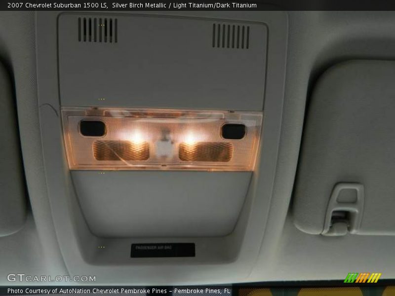 Silver Birch Metallic / Light Titanium/Dark Titanium 2007 Chevrolet Suburban 1500 LS
