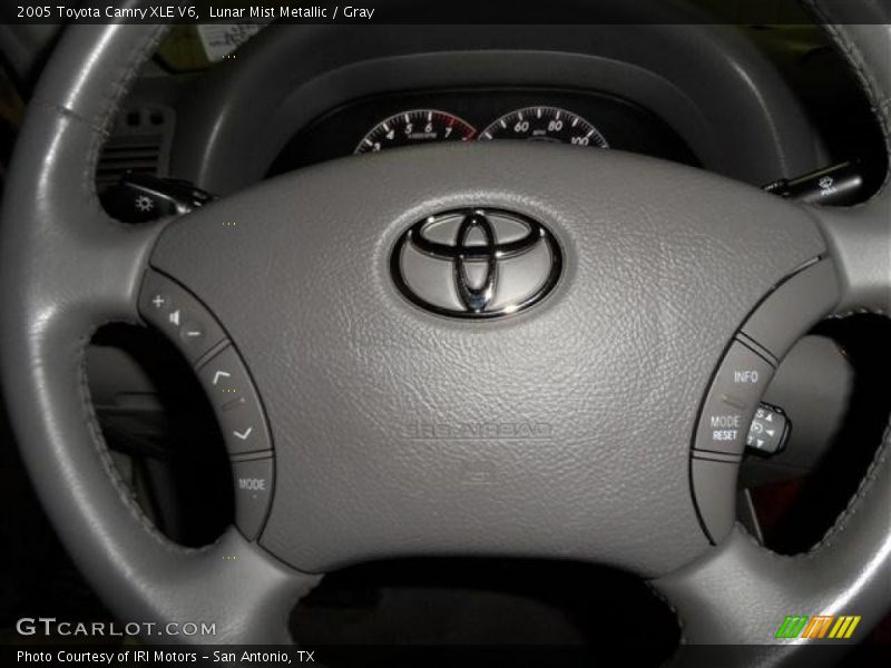 Lunar Mist Metallic / Gray 2005 Toyota Camry XLE V6