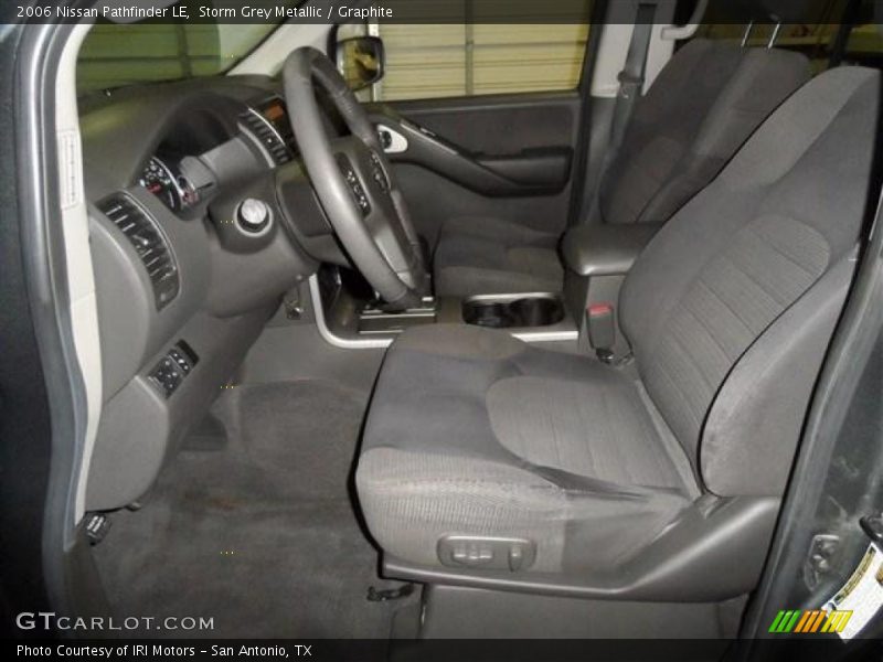 Storm Grey Metallic / Graphite 2006 Nissan Pathfinder LE