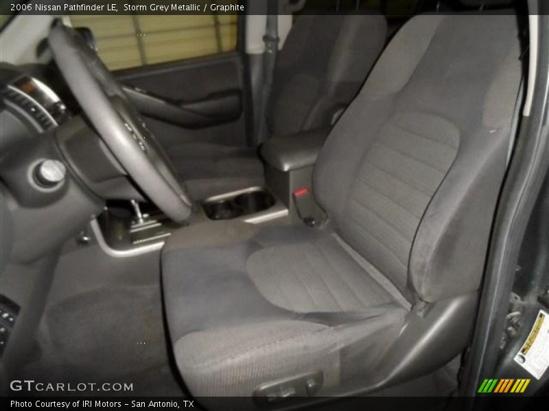 Storm Grey Metallic / Graphite 2006 Nissan Pathfinder LE