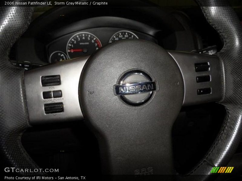 Storm Grey Metallic / Graphite 2006 Nissan Pathfinder LE