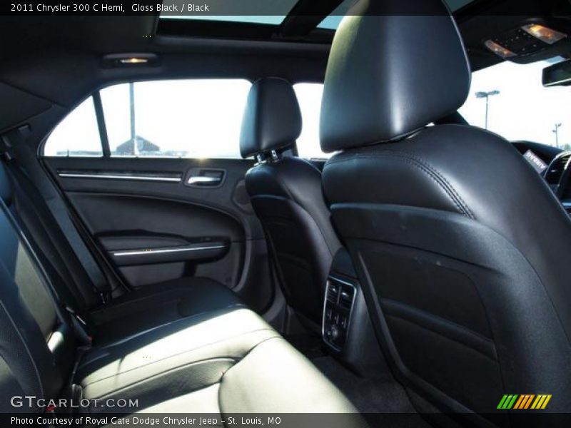Gloss Black / Black 2011 Chrysler 300 C Hemi
