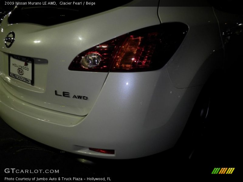 Glacier Pearl / Beige 2009 Nissan Murano LE AWD