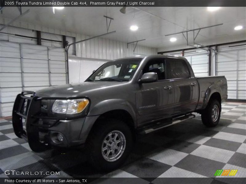 Phantom Gray Pearl / Light Charcoal 2005 Toyota Tundra Limited Double Cab 4x4