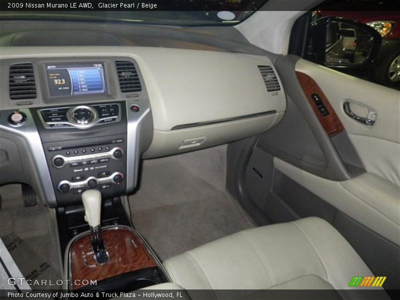 Glacier Pearl / Beige 2009 Nissan Murano LE AWD