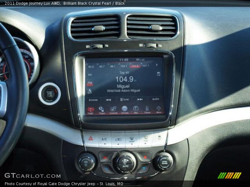 Controls of 2011 Journey Lux AWD