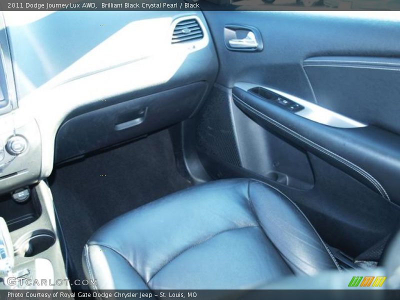 Brilliant Black Crystal Pearl / Black 2011 Dodge Journey Lux AWD