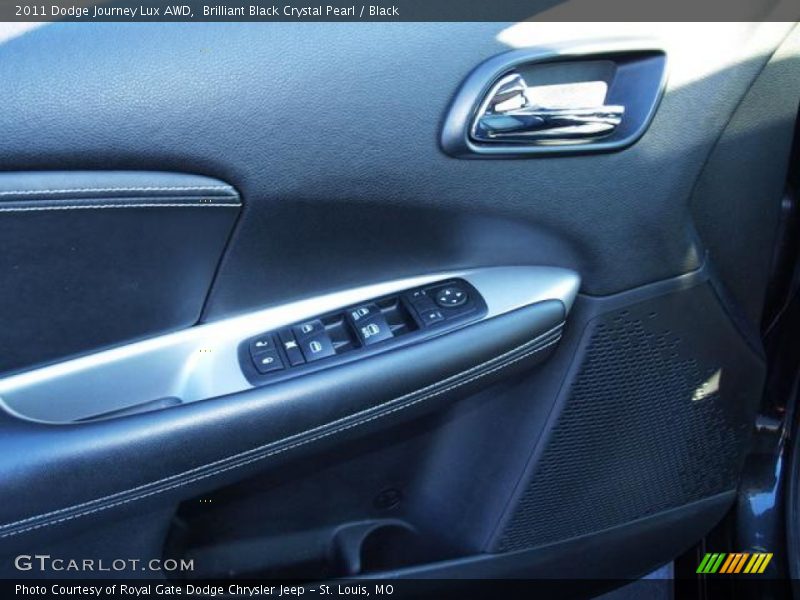 Brilliant Black Crystal Pearl / Black 2011 Dodge Journey Lux AWD