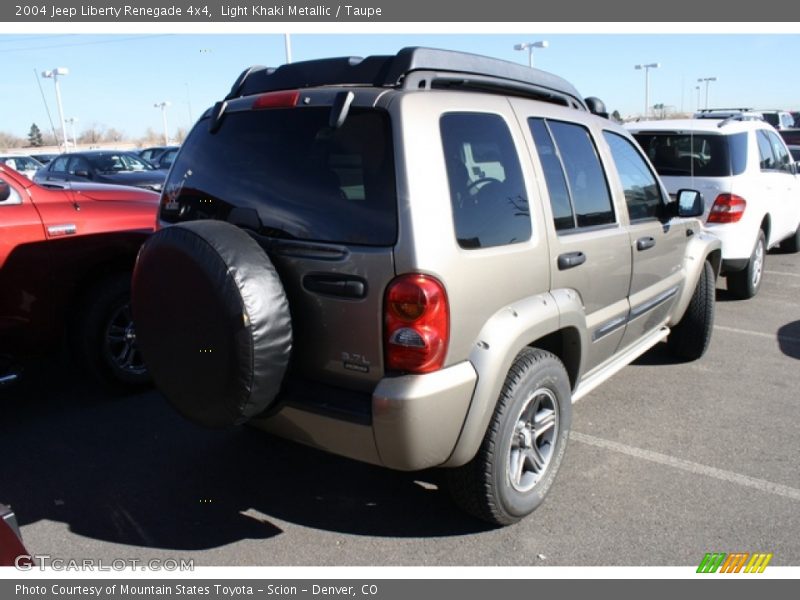 Light Khaki Metallic / Taupe 2004 Jeep Liberty Renegade 4x4